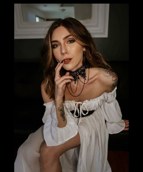 Naakte gelekte OnlyFans-foto van Vavandvoa