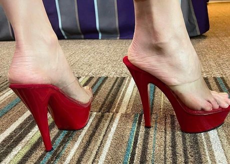 Naakte gelekte OnlyFans-foto van Hotmommy956