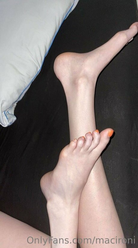 Naakte gelekte OnlyFans-foto van Macironi