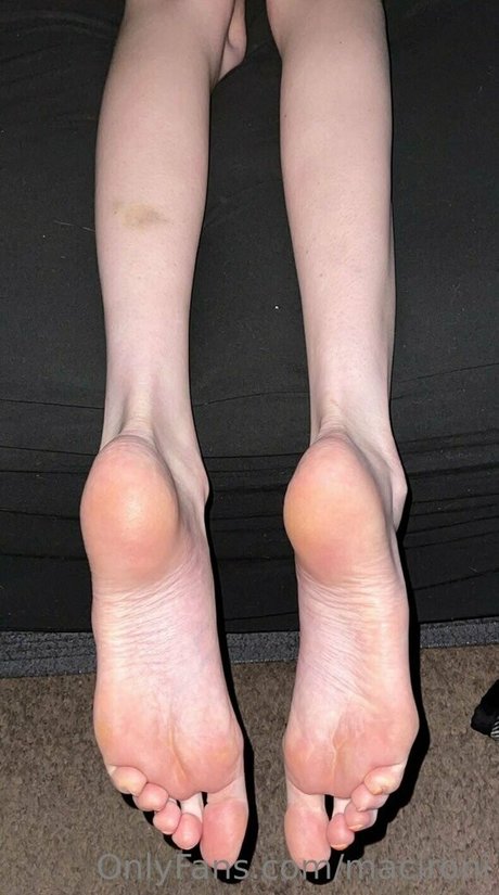 Naakte gelekte OnlyFans-foto van Macironi