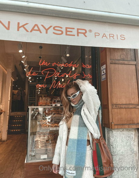 Naakte gelekte OnlyFans-foto van Madisonwyborny
