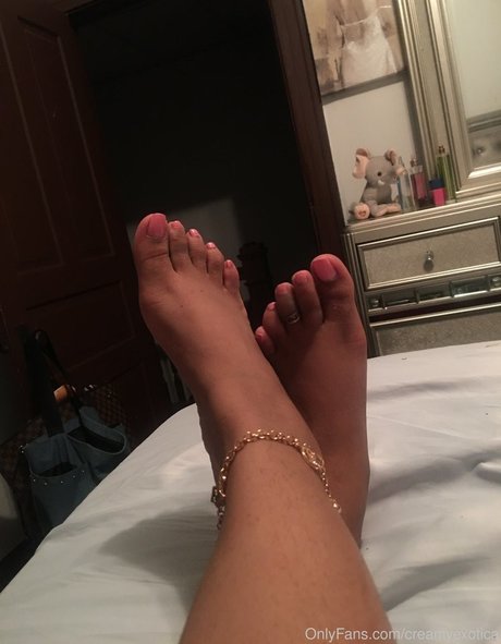 Naakte gelekte OnlyFans-foto van Creamyexotica