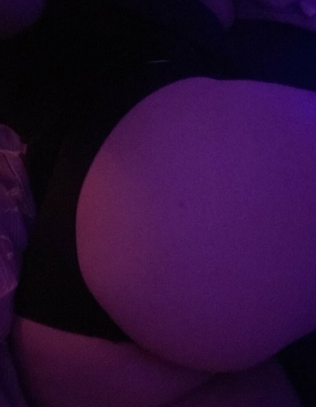 Naakte gelekte OnlyFans-foto van Scarohara666