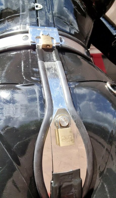 Rubberdollemma
