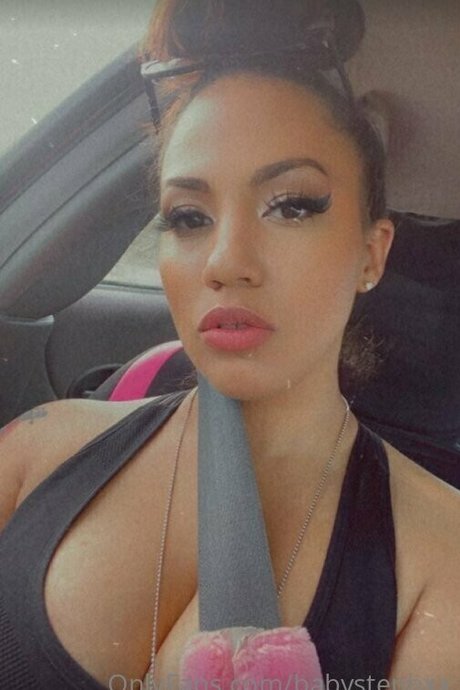 Naakte gelekte OnlyFans-foto van Babystephxx