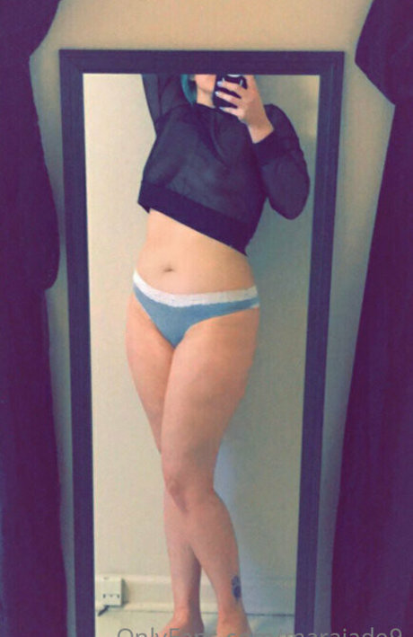 Naakte gelekte OnlyFans-foto van Marajade9