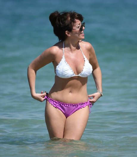 Naakte gelekte OnlyFans-foto van Sheree Murphy