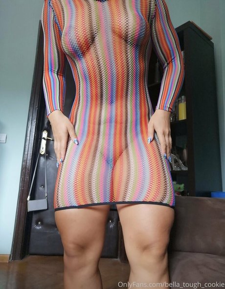 Naakte gelekte OnlyFans-foto van Bellatoughcookie
