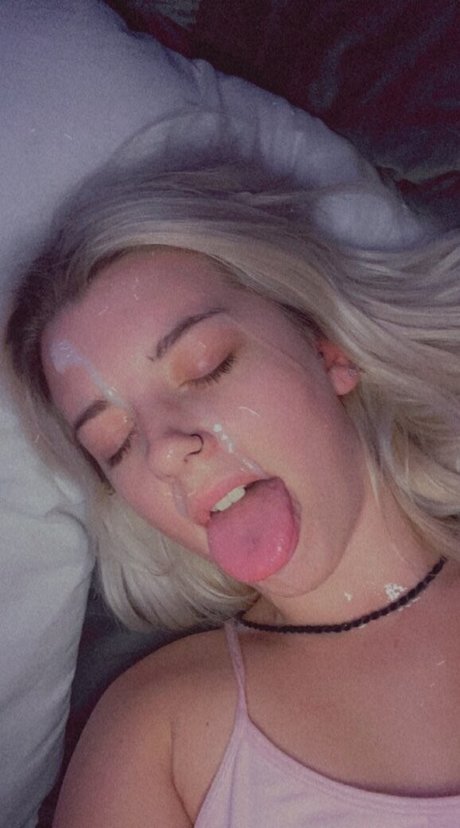 Naakte gelekte OnlyFans-foto van Kianaamelia2