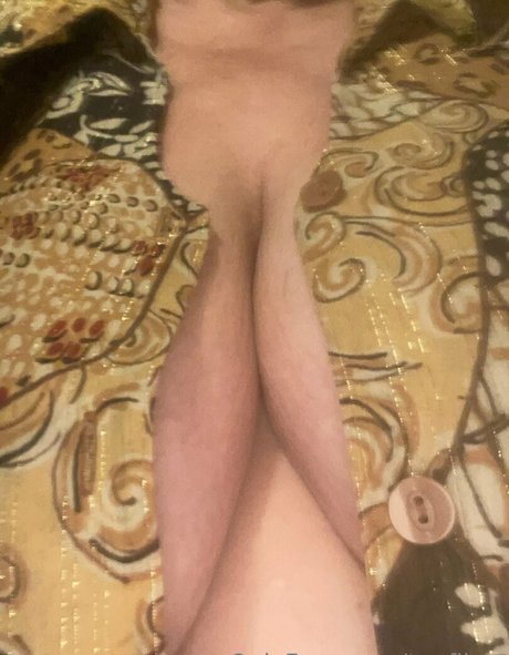 Naakte gelekte OnlyFans-foto van Tggfilms