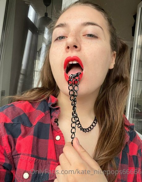 Naakte gelekte OnlyFans-foto van Katenicepops66666