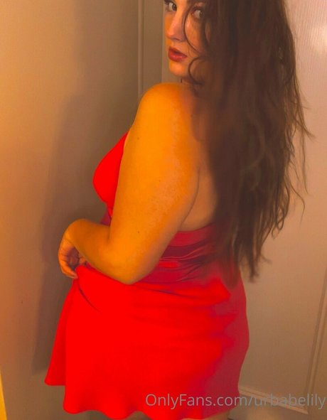 Naakte gelekte OnlyFans-foto van Urbabelily