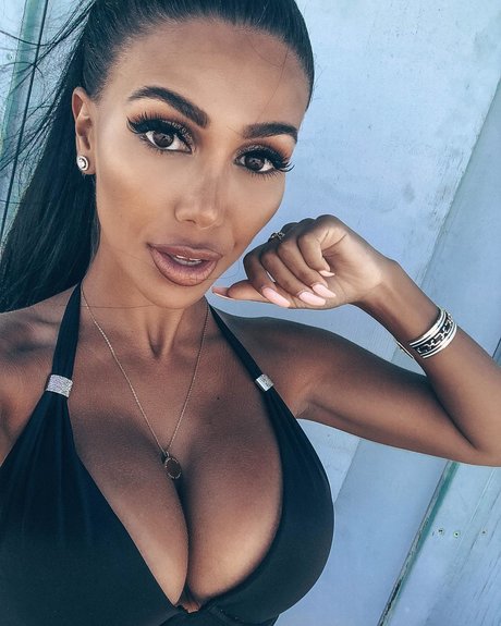 Isabel Raad