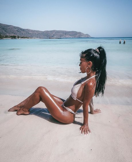 Isabel Raad