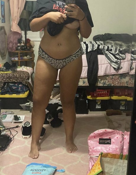 Naakte gelekte OnlyFans-foto van Dillxxx