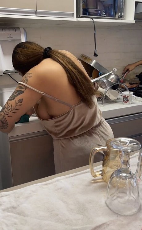 Naakte gelekte OnlyFans-foto van Isabella Barreto
