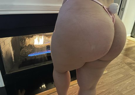 Naakte gelekte OnlyFans-foto van Hannah Jacobs