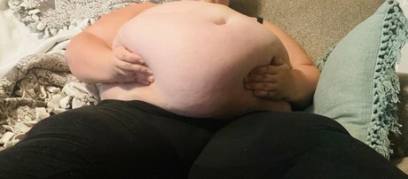 Naakte gelekte OnlyFans-foto van Ellajo28