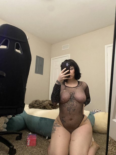 Naakte gelekte OnlyFans-foto van Krissyscx