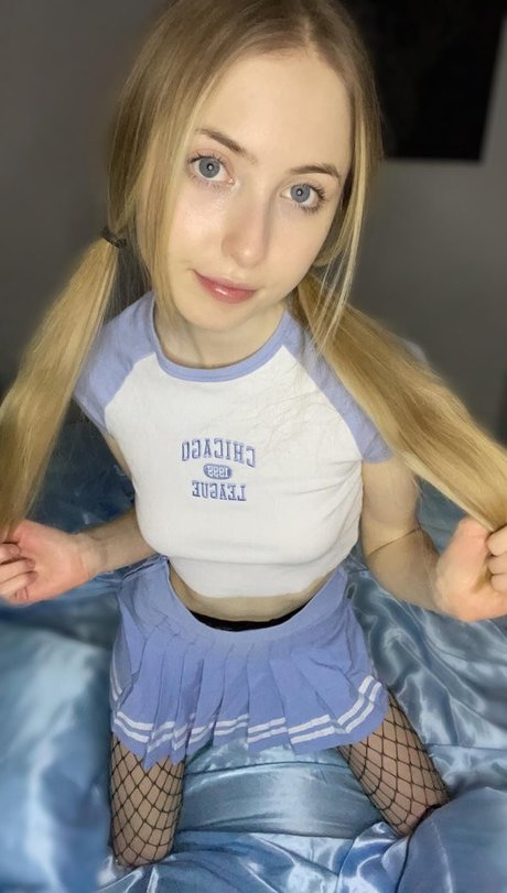 Naakte gelekte OnlyFans-foto van Sweet Rose
