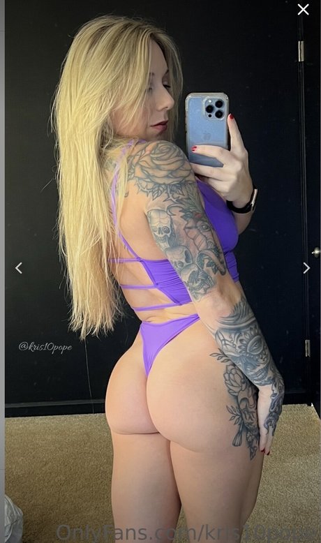 Naakte gelekte OnlyFans-foto van Kristin Pope
