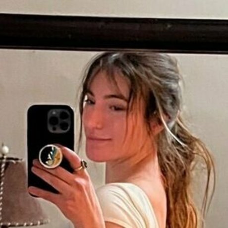 Naakte gelekte OnlyFans-foto van Sageyfit