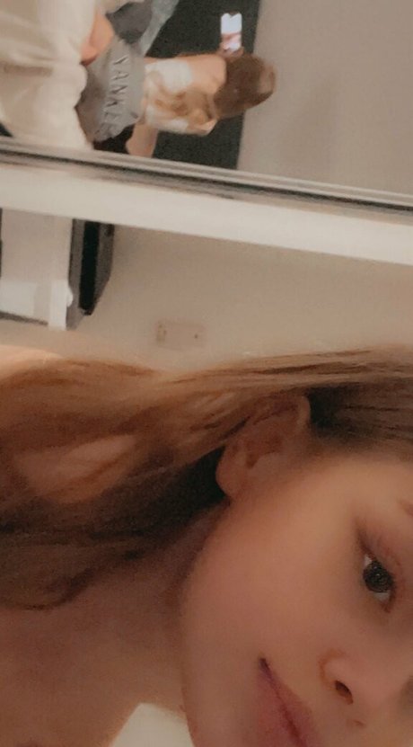 Naakte gelekte OnlyFans-foto van Onlyfanswmadi