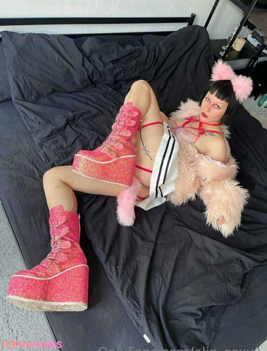 Naakte gelekte OnlyFans-foto van Elinsexy1 #1107