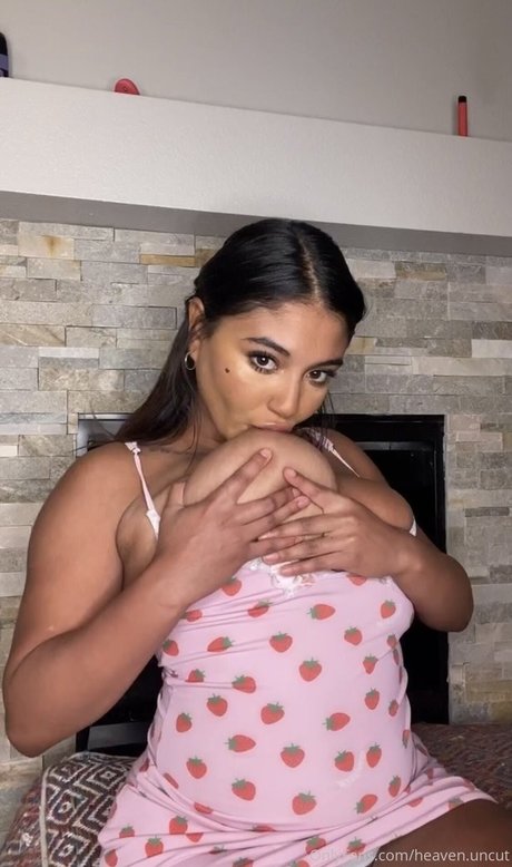 Naakte gelekte OnlyFans-foto van Heaven