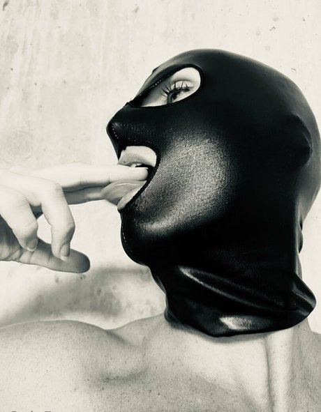 Naakte gelekte OnlyFans-foto van Sexy Teacher