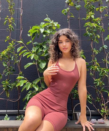 Zoe Gara