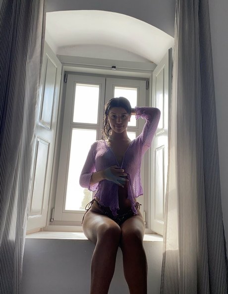 Zoe Gara