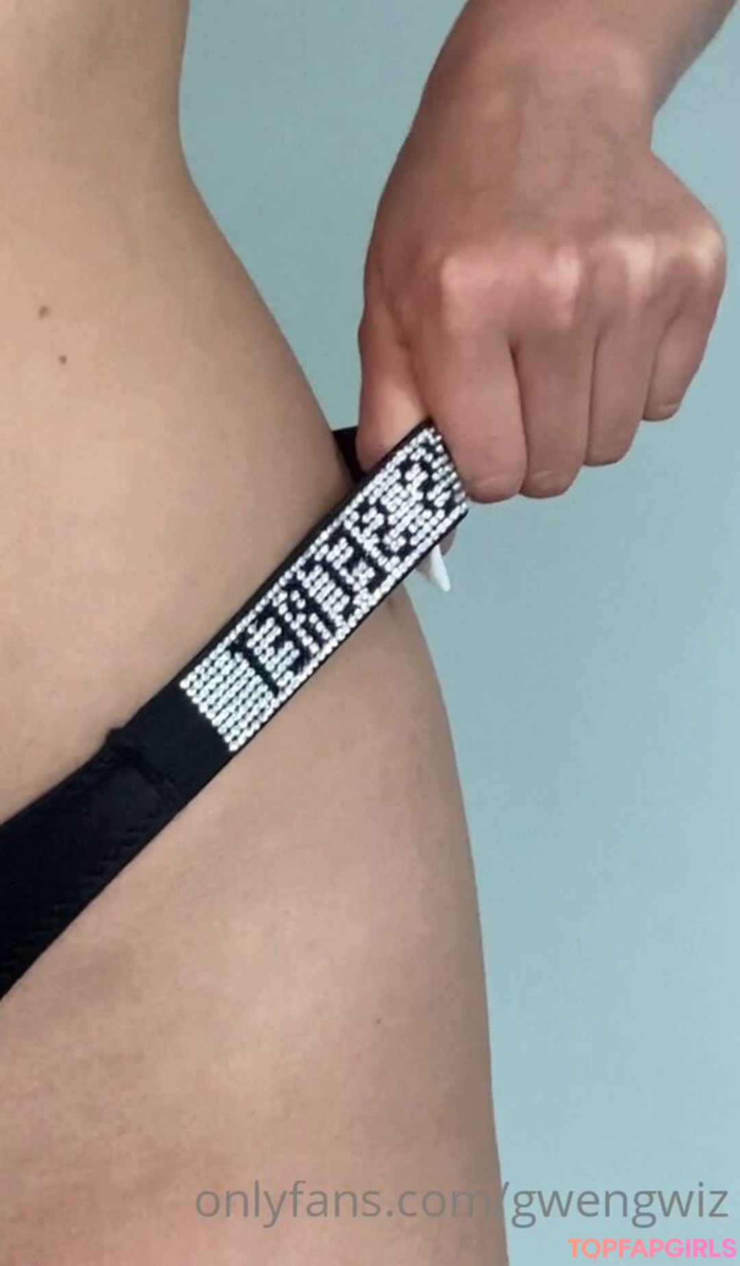 Naakte gelekte OnlyFans-foto van Gwengwiz #1154