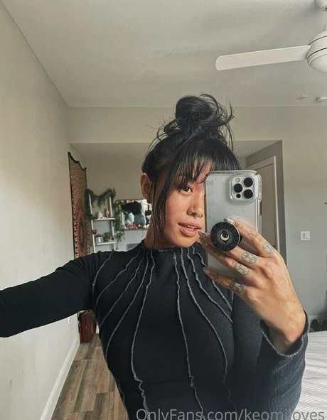 Naakte gelekte OnlyFans-foto van Keomiloves