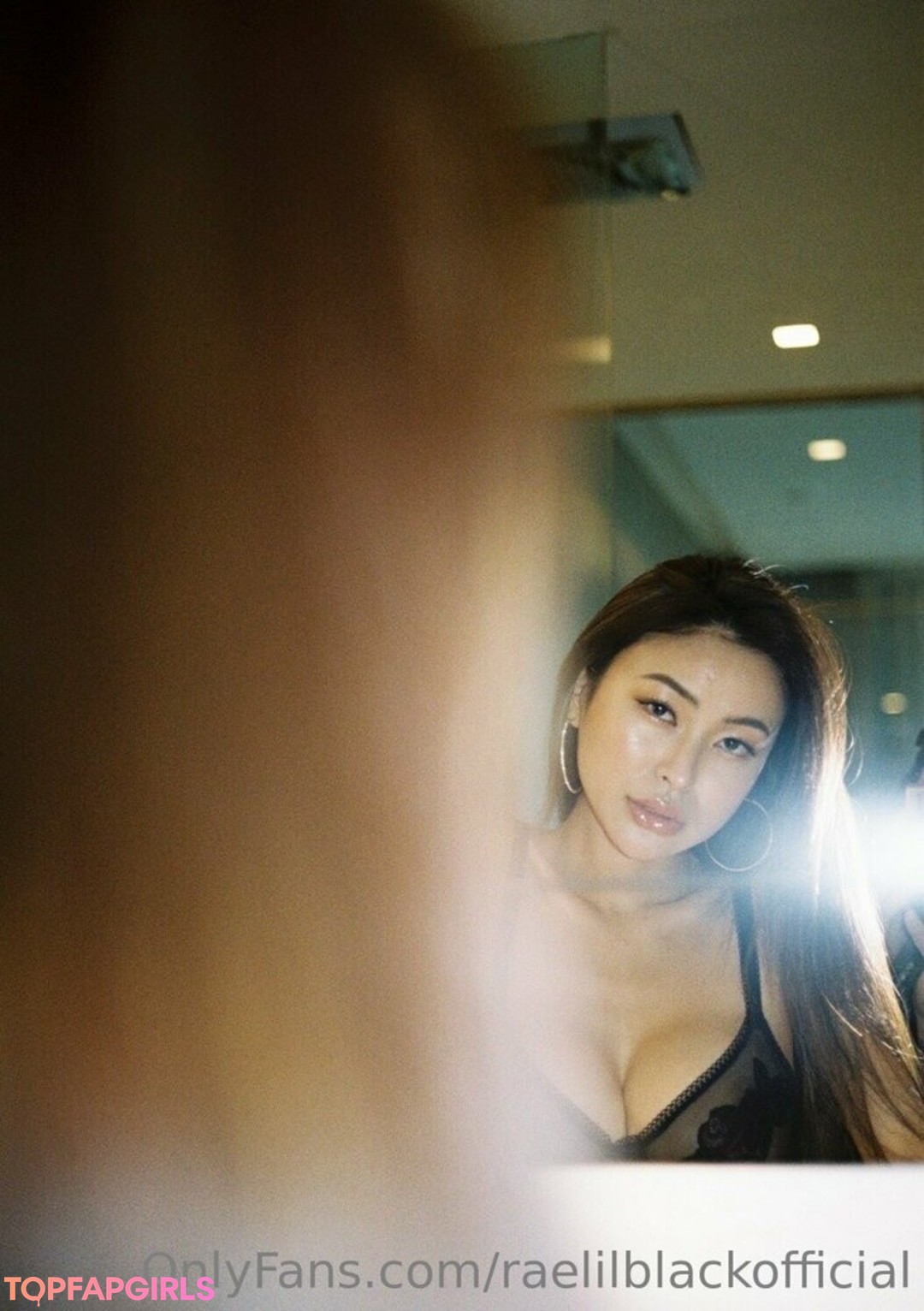 Naakte gelekte OnlyFans-foto van Raelilblack #1535