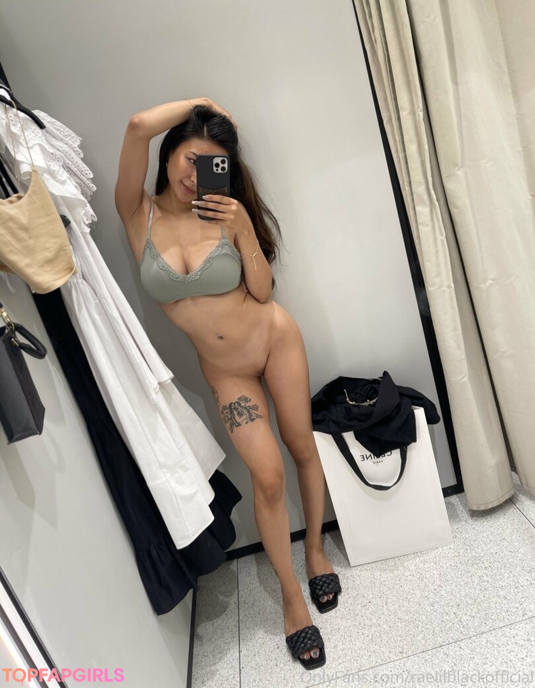 Naakte gelekte OnlyFans-foto van Raelilblack #1625