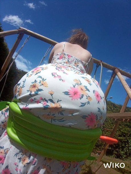 Nini Divine