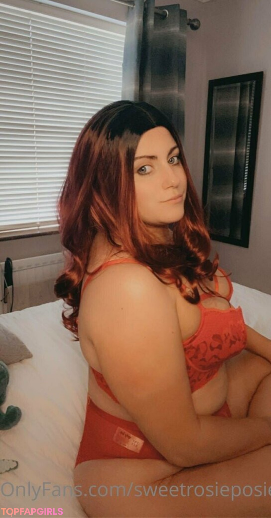 Naakte gelekte OnlyFans-foto van Sweetrosieposie #17 Naakte gelekte OnlyFans-foto van Sweetrosieposie #17
