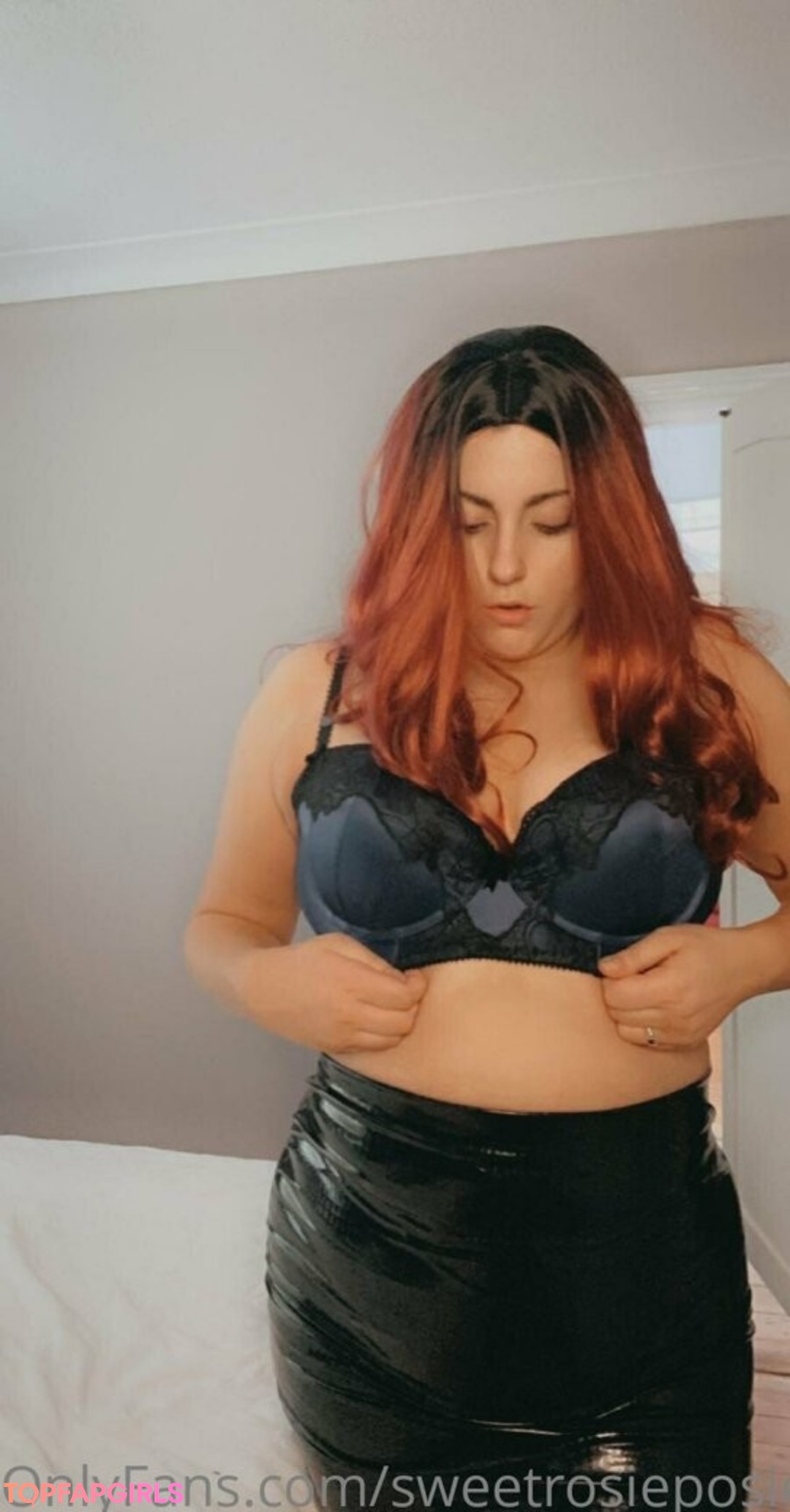 Naakte gelekte OnlyFans-foto van Sweetrosieposie #23 Naakte gelekte OnlyFans-foto van Sweetrosieposie #23
