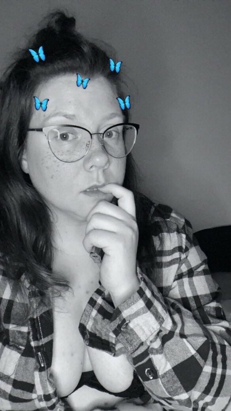 Naakte gelekte OnlyFans-foto van Molly4444