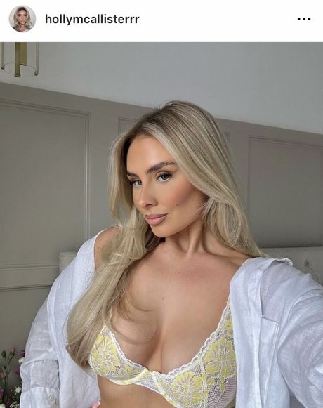 Naakte gelekte OnlyFans-foto van Holly Mcallister