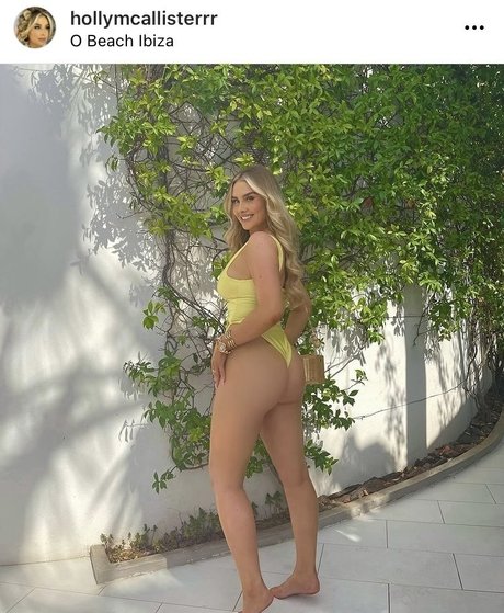 Naakte gelekte OnlyFans-foto van Holly Mcallister