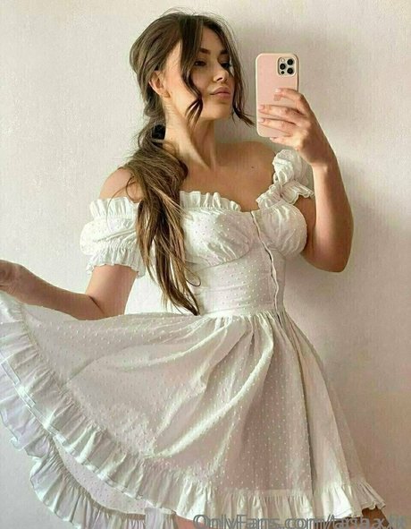 Naakte gelekte OnlyFans-foto van Ariaxxx