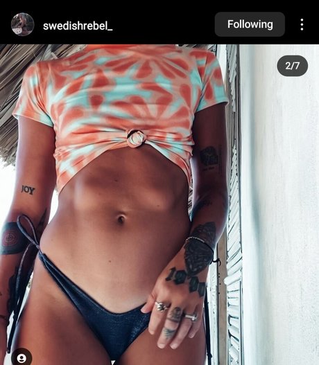 Naakte gelekte OnlyFans-foto van Swedishrebel