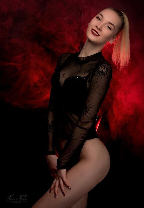 Naakte gelekte OnlyFans-foto van Sweetsiri55
