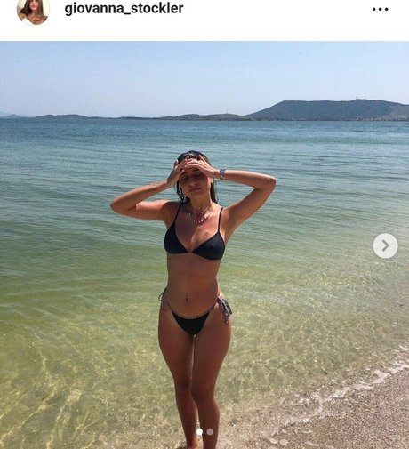 Naakte gelekte OnlyFans-foto van Giovanna Stockler