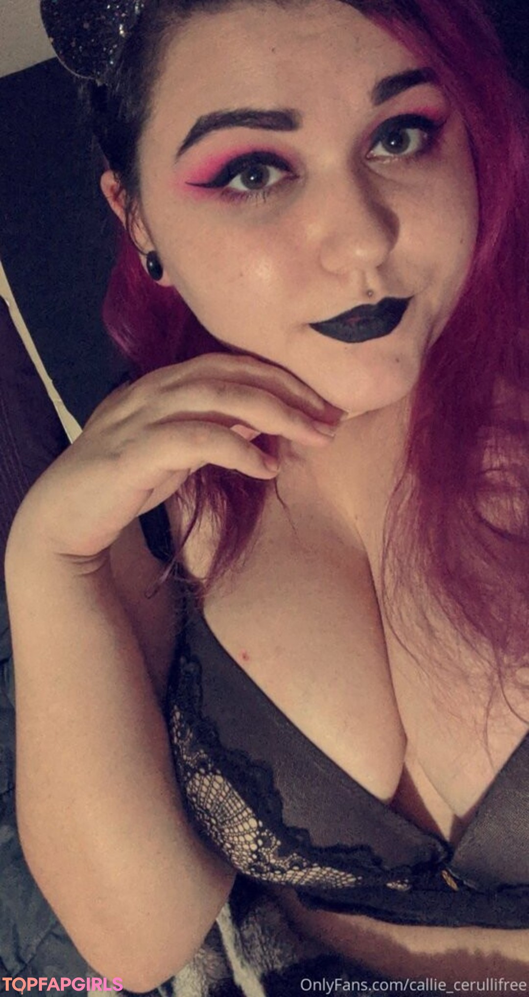 Naakte gelekte OnlyFans-foto van Calliecerullifree #3 Naakte gelekte OnlyFans-foto van Calliecerullifree #3