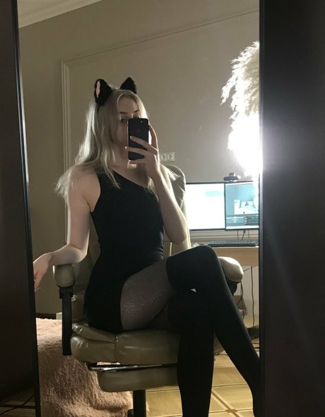Naakte gelekte OnlyFans-foto van Isabelcutiest