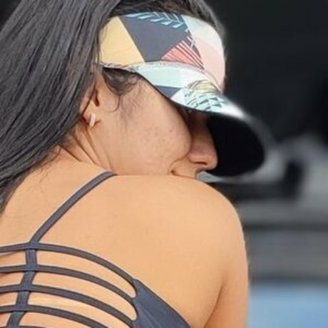 Naakte gelekte OnlyFans-foto van Sexy Cavala