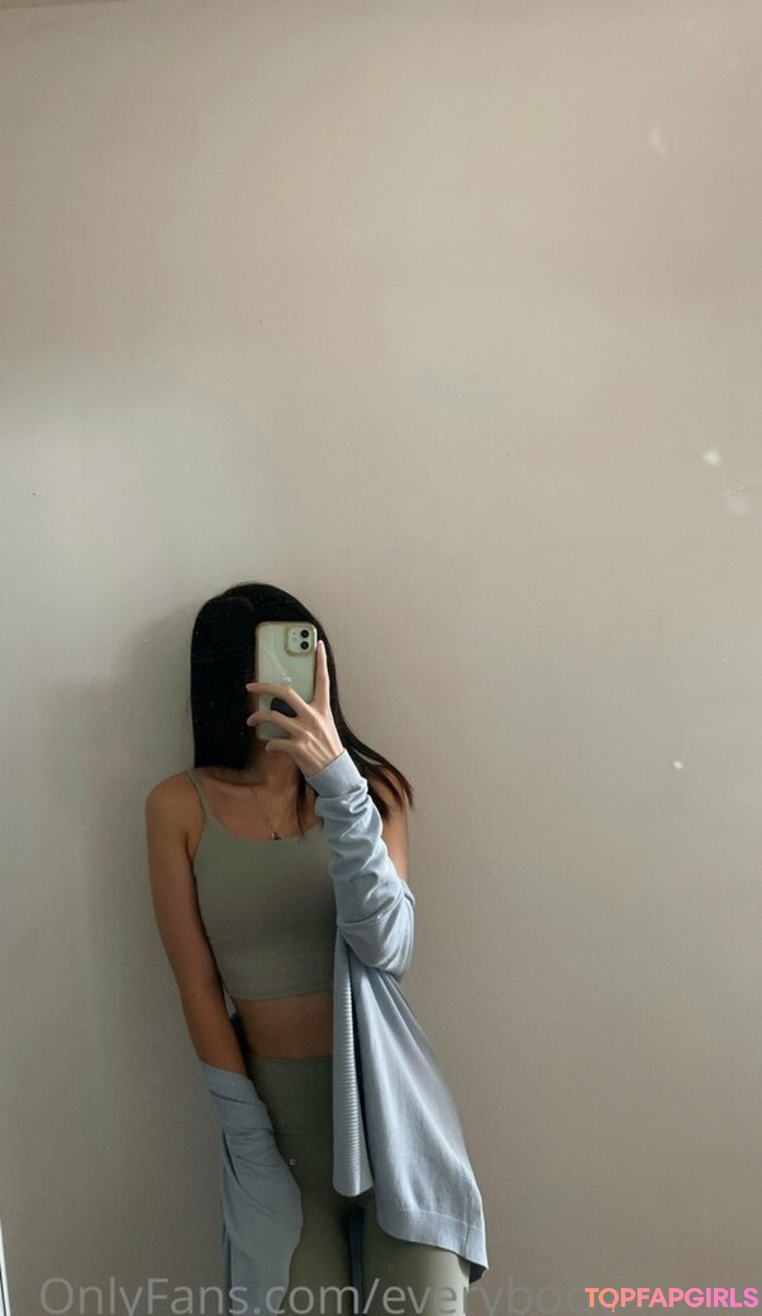 Naakte gelekte OnlyFans-foto van Everybodymeow #131 Naakte gelekte OnlyFans-foto van Everybodymeow #131